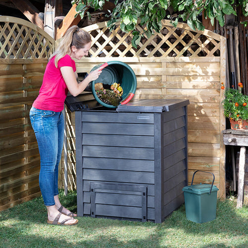 Garden composting outisde