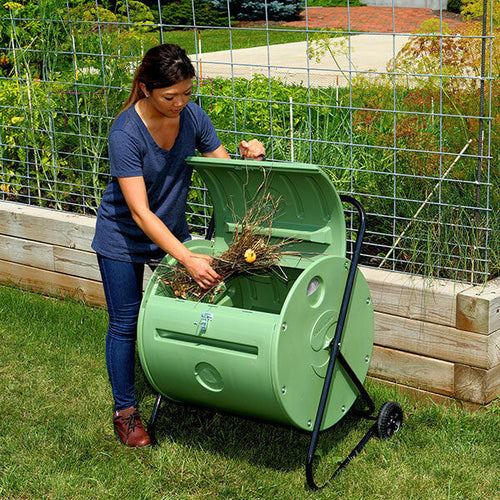 Mantis compost tumbler features